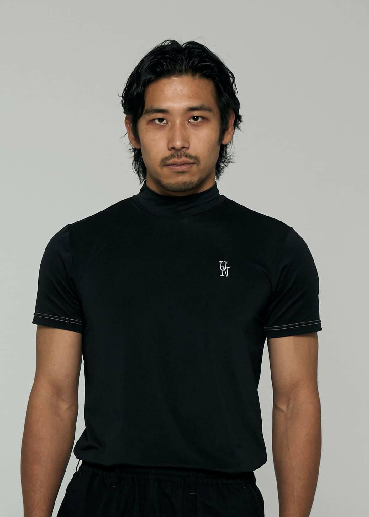 UN COLLAR 【ストレッチフィット】MOCK NECK (Unisex).