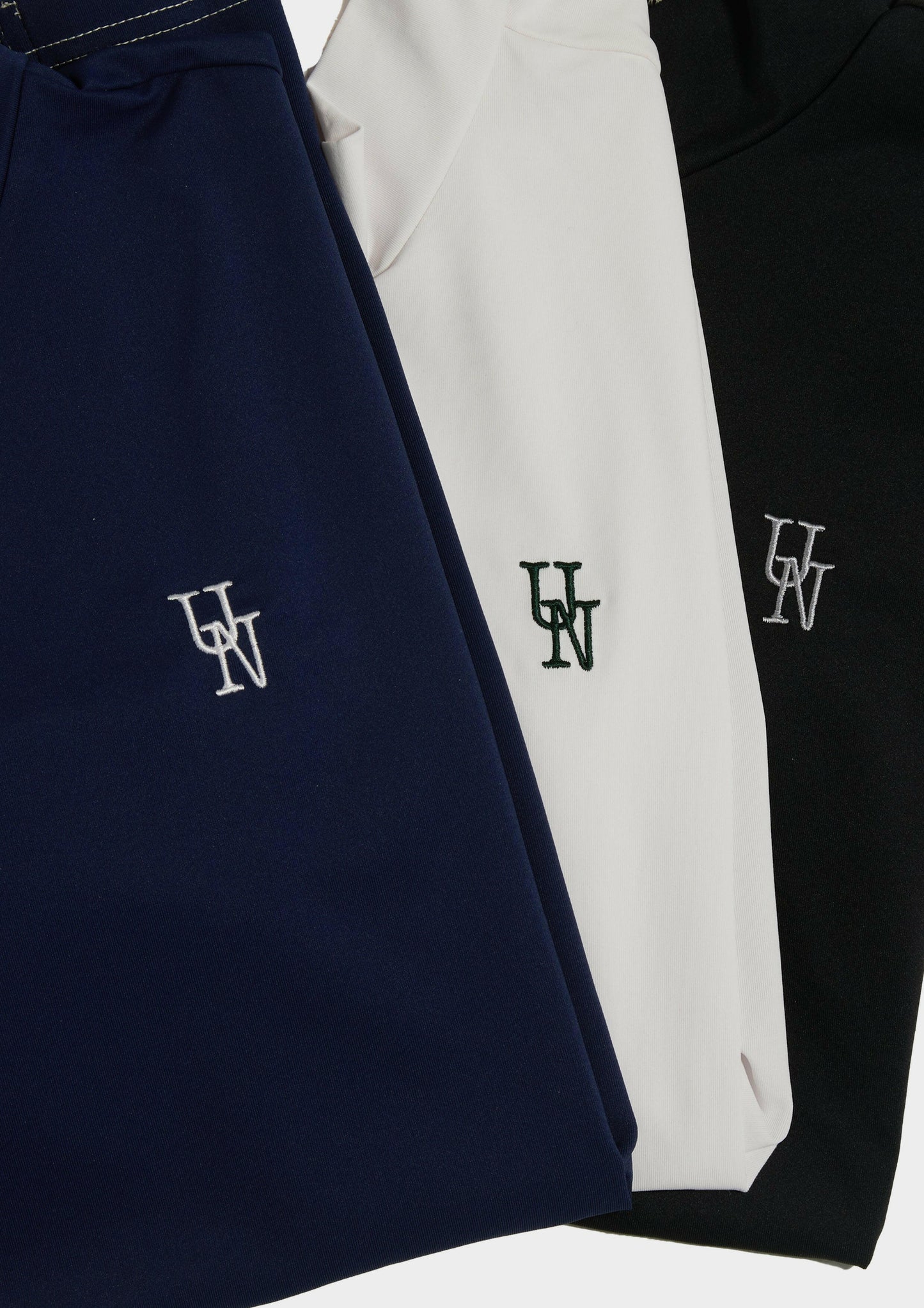 UN COLLAR 【ストレッチフィット】MOCK NECK (Unisex).